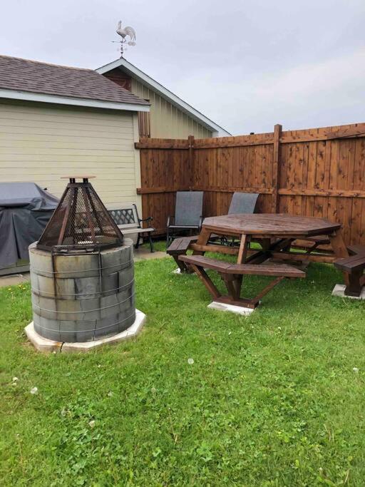 Aux Quatre Vents 4,5 Grand Logement Prive Lac-Mégantic Exteriör bild